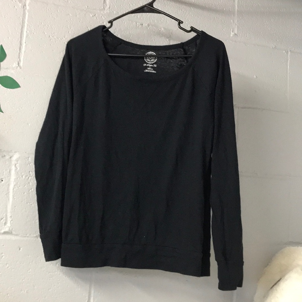 So Black Long Sleeve Tee Like New 😊